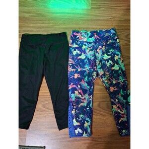 two Pair of girls champion cropped leggings